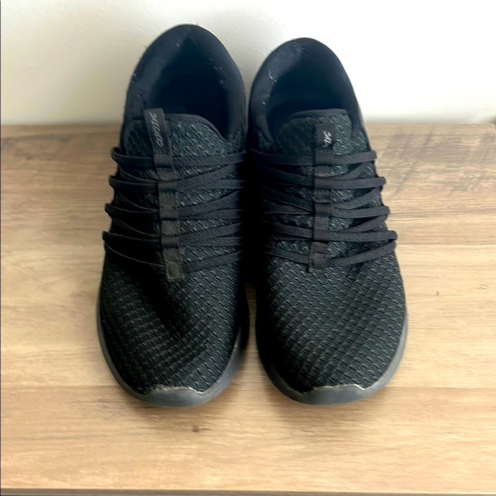 Skechers Black Athletic Shoes memory foam size 8